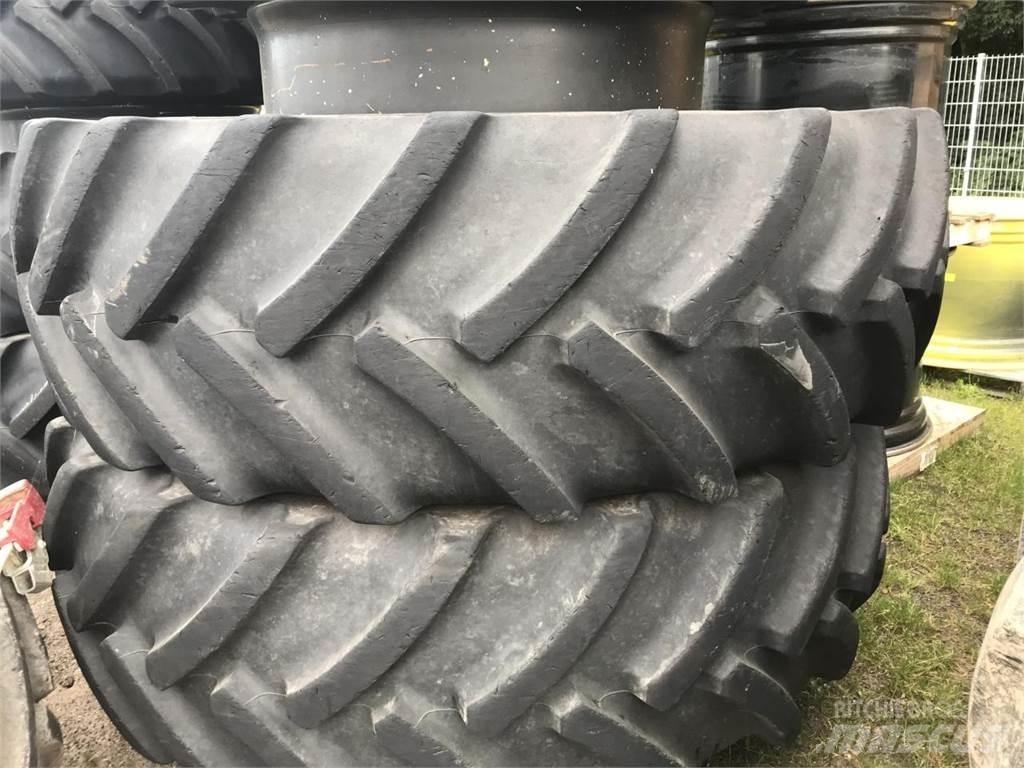 Mitas 680/80R42 타이어, 휠 및 림