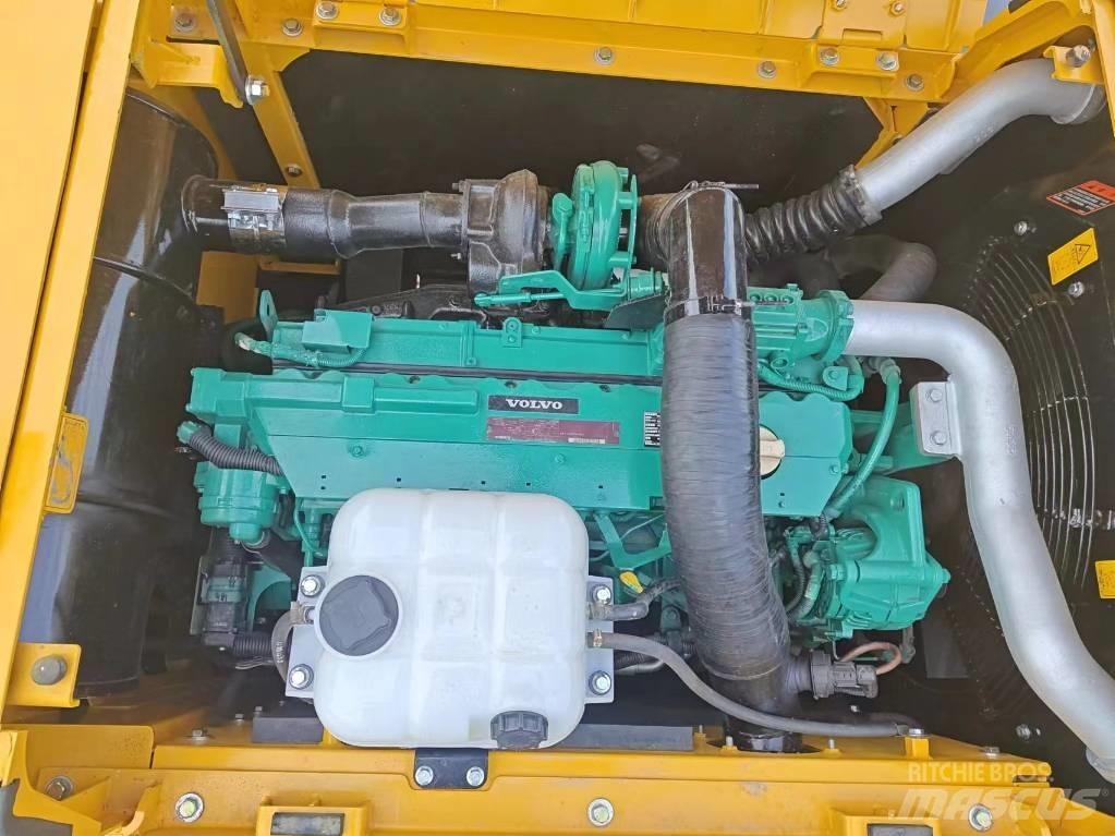 Volvo EC 300 대형 굴삭기 29톤 이상