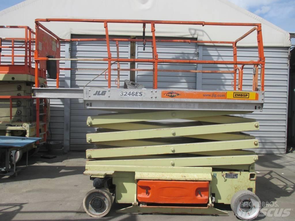 JLG 3246 ES 가위형 리프트