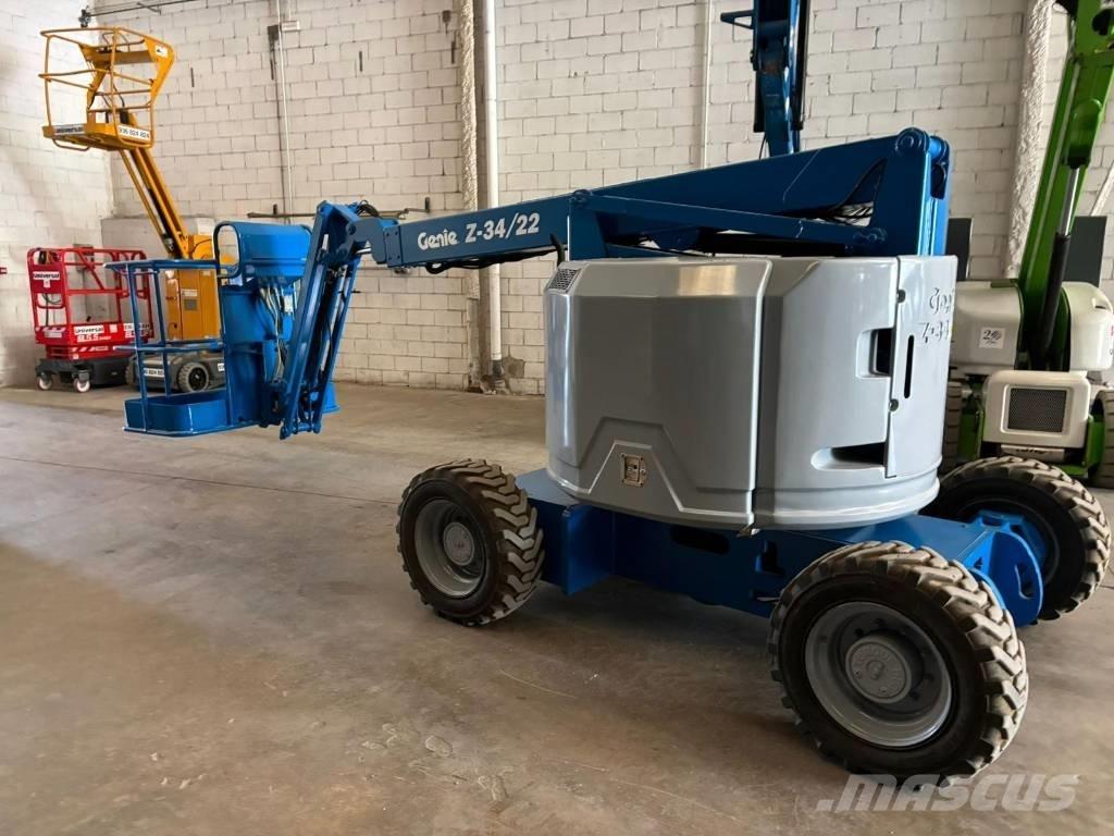 Genie Z 34/22 RT 관절형 전동이동 리프트