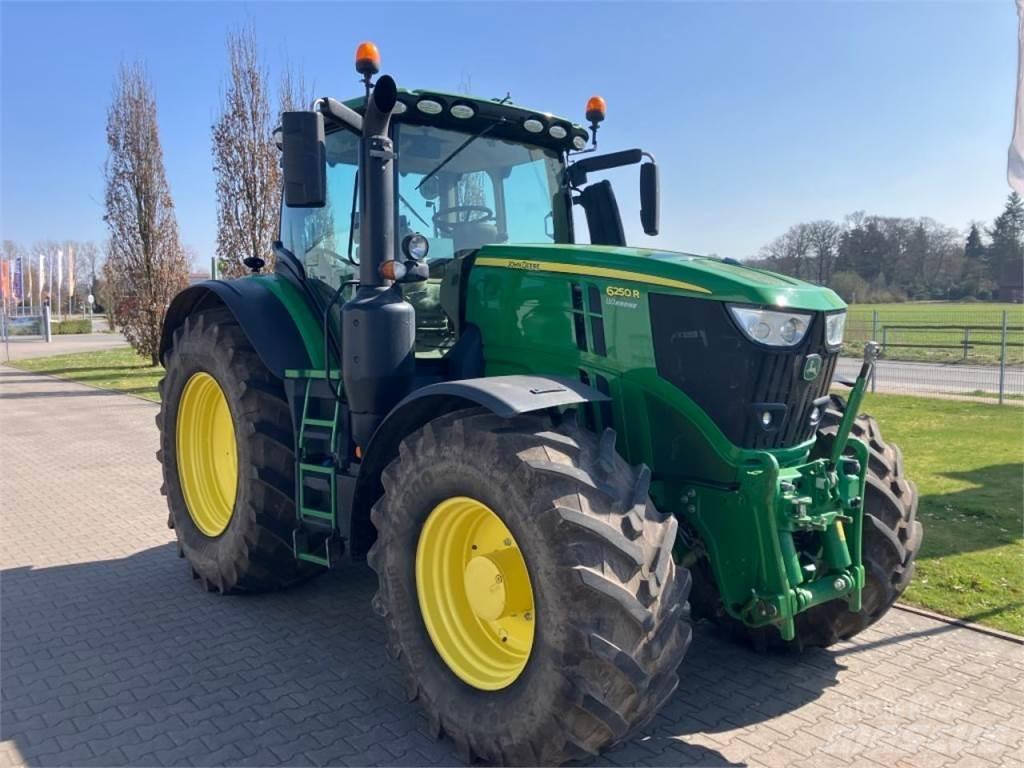 John Deere 6250R 트랙터