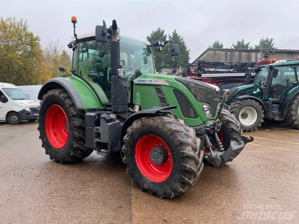 Fendt 718 트랙터