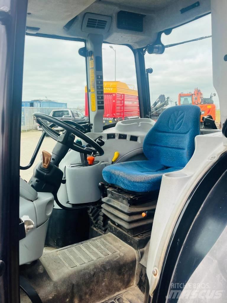 New Holland t4030 트랙터