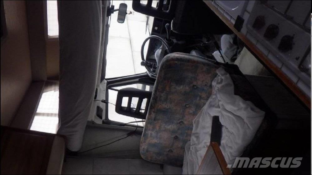 Peugeot J5 모터홈 및 카라반