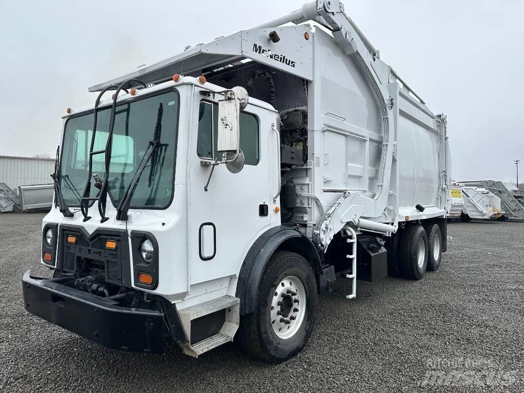 Mack MRU613 폐기물 수거 트럭