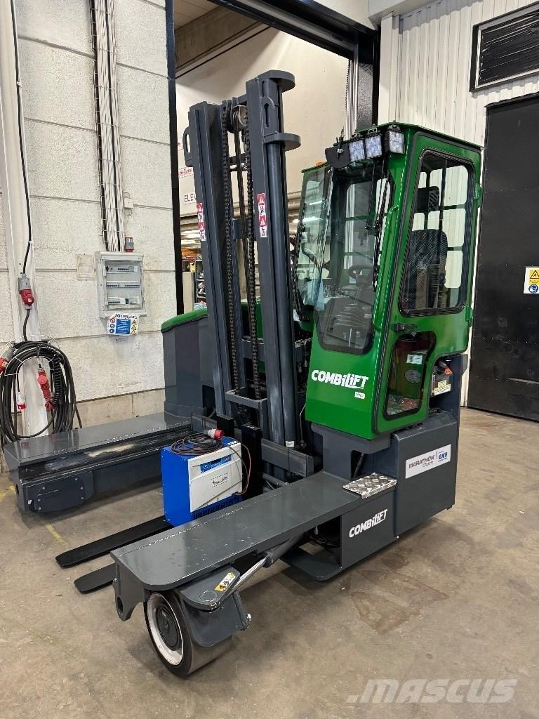 Combilift C4000ET 4방향 리치트럭