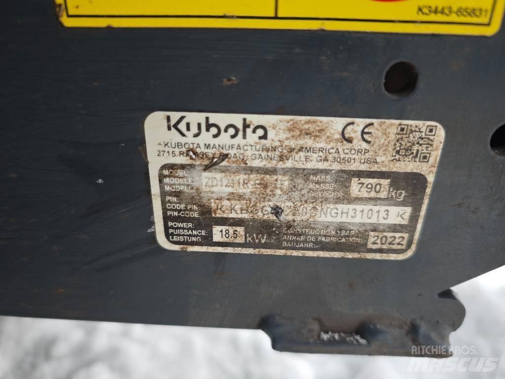 Kubota ZD 1211 탑승형 잔디깎기