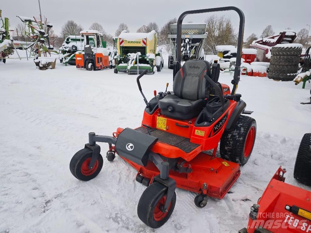 Kubota ZD 1211 탑승형 잔디깎기