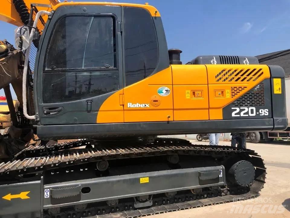 Hyundai R220-9s 대형 굴삭기 29톤 이상