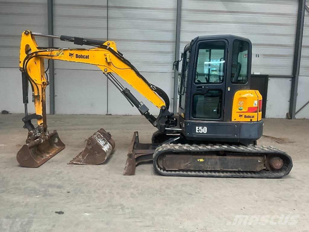 Bobcat E 50 EM 소형 굴삭기 7톤 미만