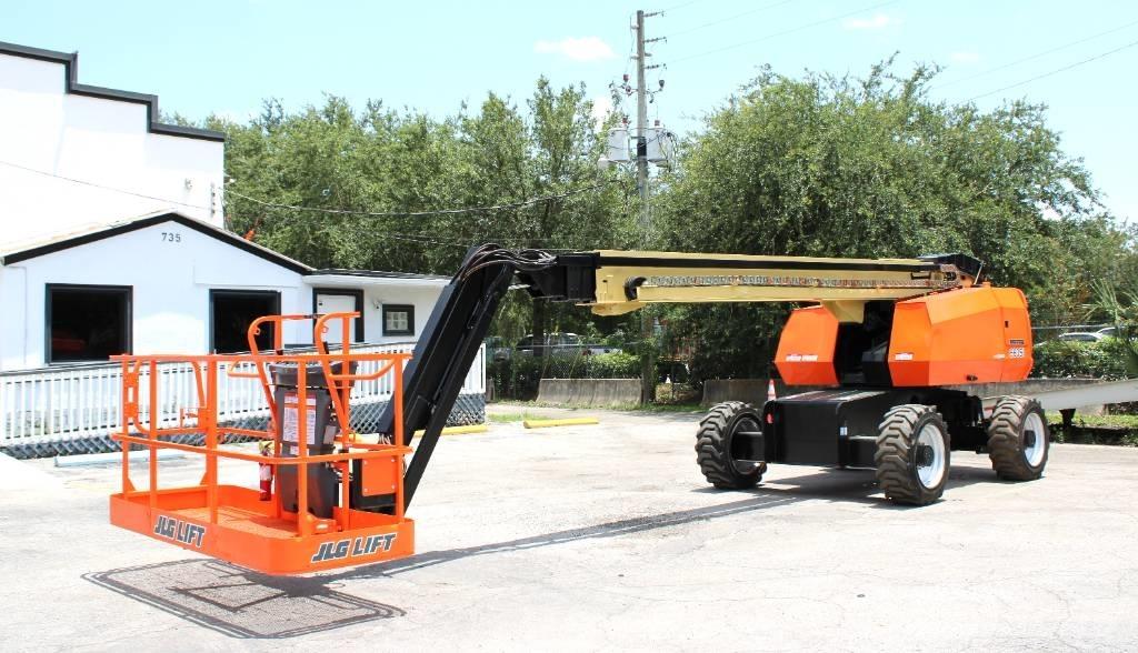 JLG 660 SJ 견인식 전동이동 리프트