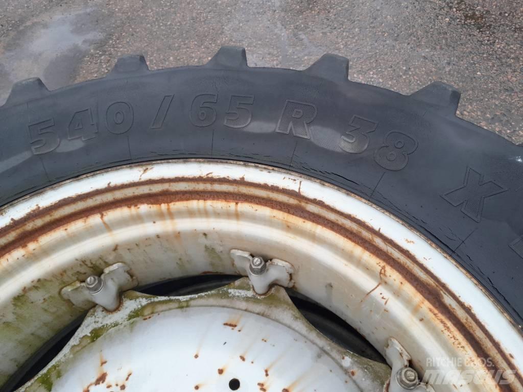 Michelin 540/65R38 타이어, 휠 및 림