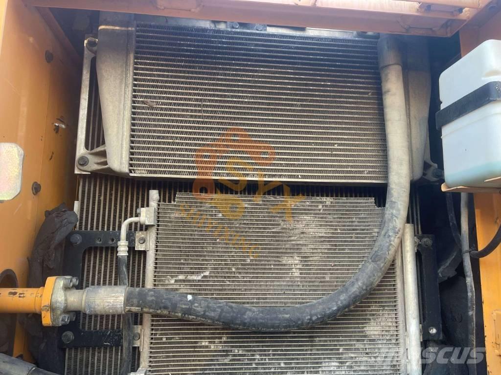 Hyundai Robex 225 대형 굴삭기 29톤 이상