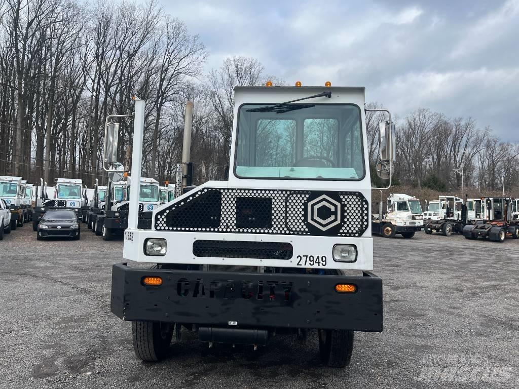 Capacity TJ5000 터미널 트랙터