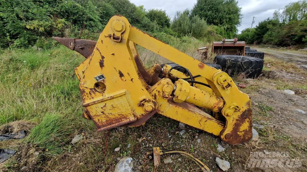 Komatsu D85 섀시 및 서스펜션