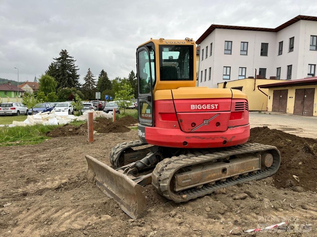 Volvo ECR 88 PLUS 중형굴삭기 7톤-28톤