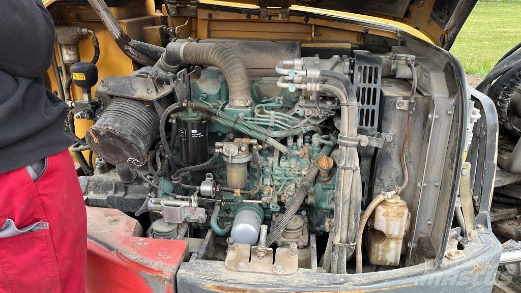 Volvo ECR 88 PLUS 중형굴삭기 7톤-28톤