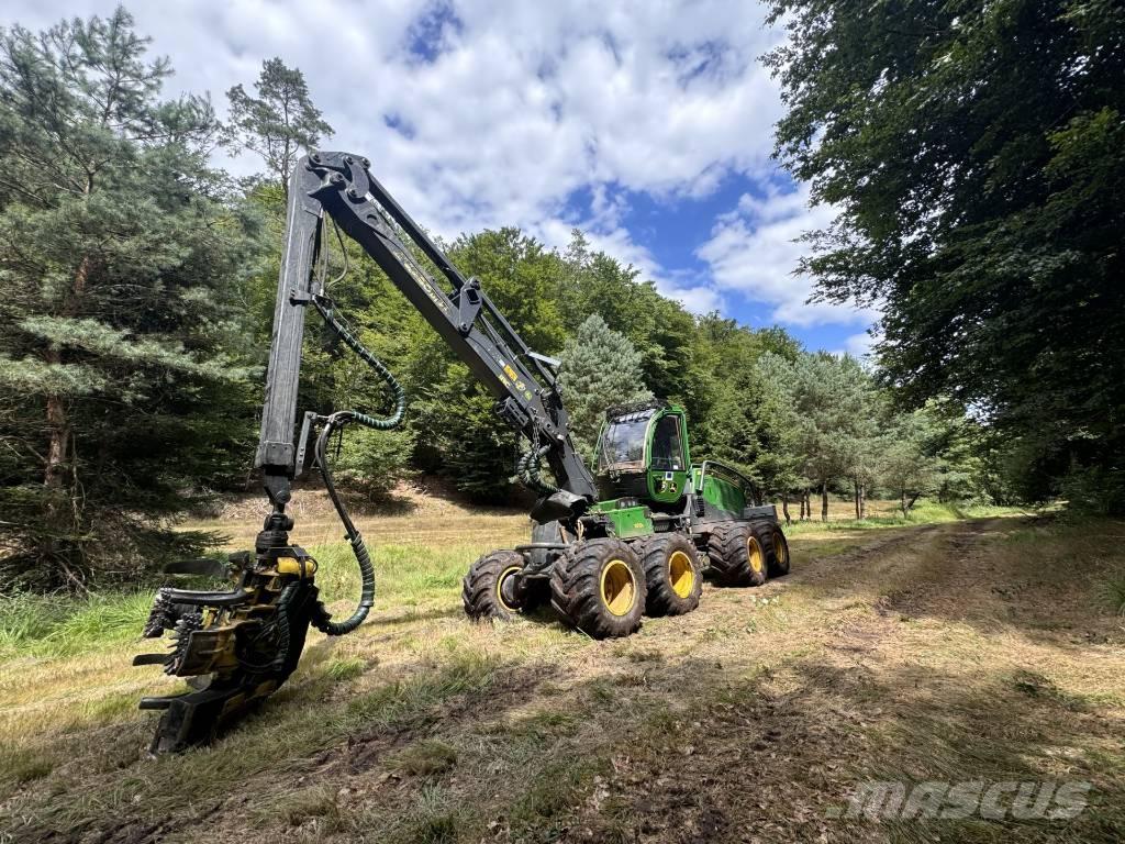 John Deere 11 70 G 원목 하베스터