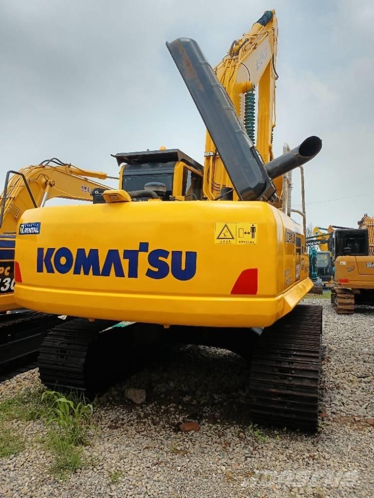Komatsu PC 220-8 대형 굴삭기 29톤 이상