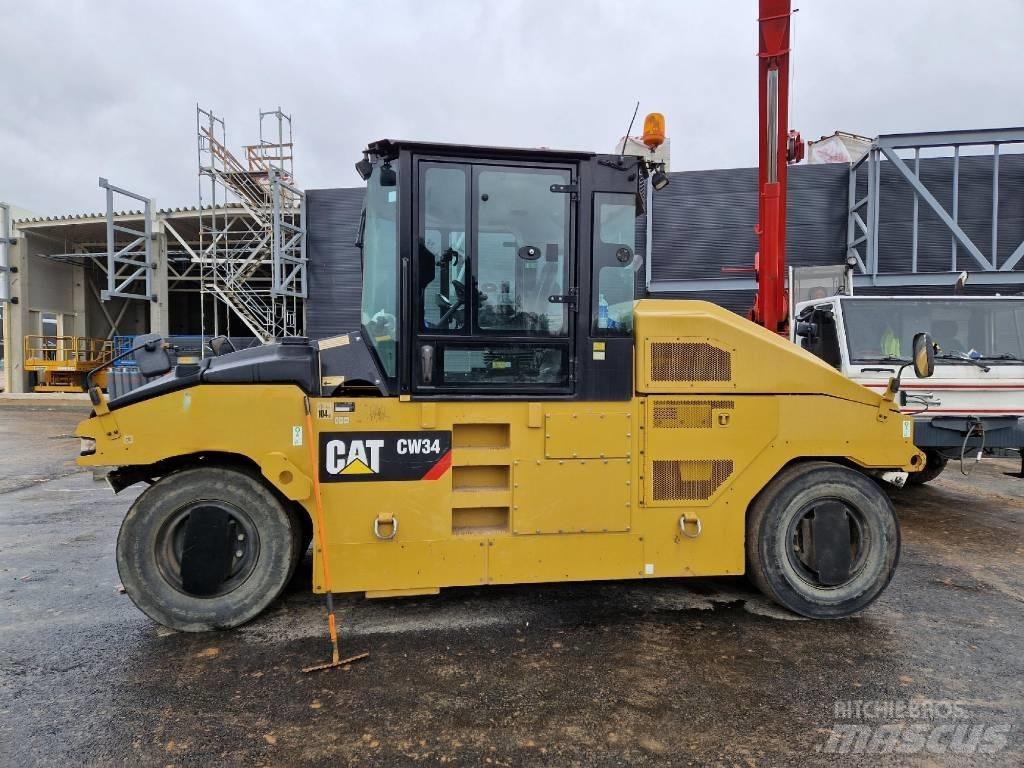 CAT CW34 공기 타이어 롤러