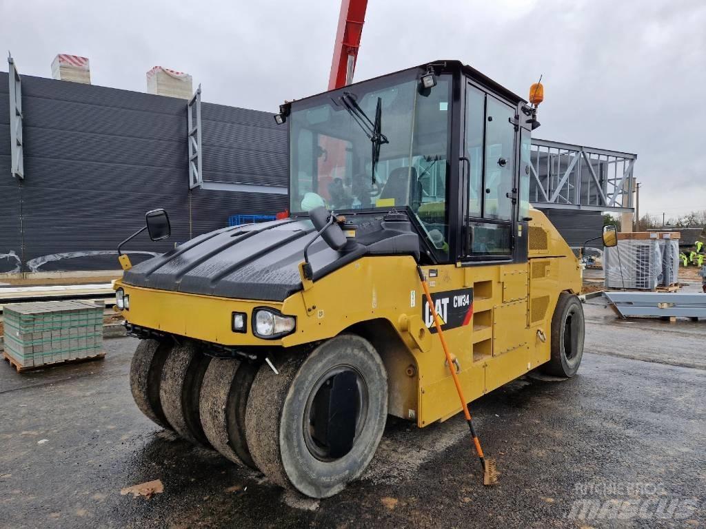 CAT CW34 공기 타이어 롤러