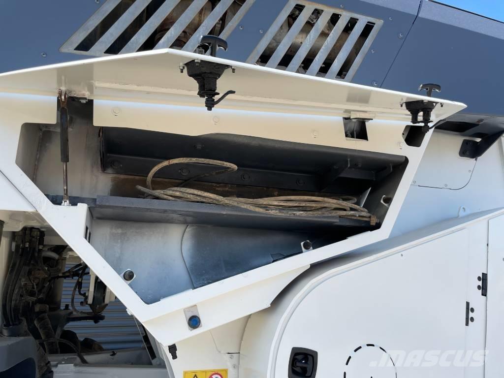 Wirtgen WR 240I 아스팔트 리사이클러