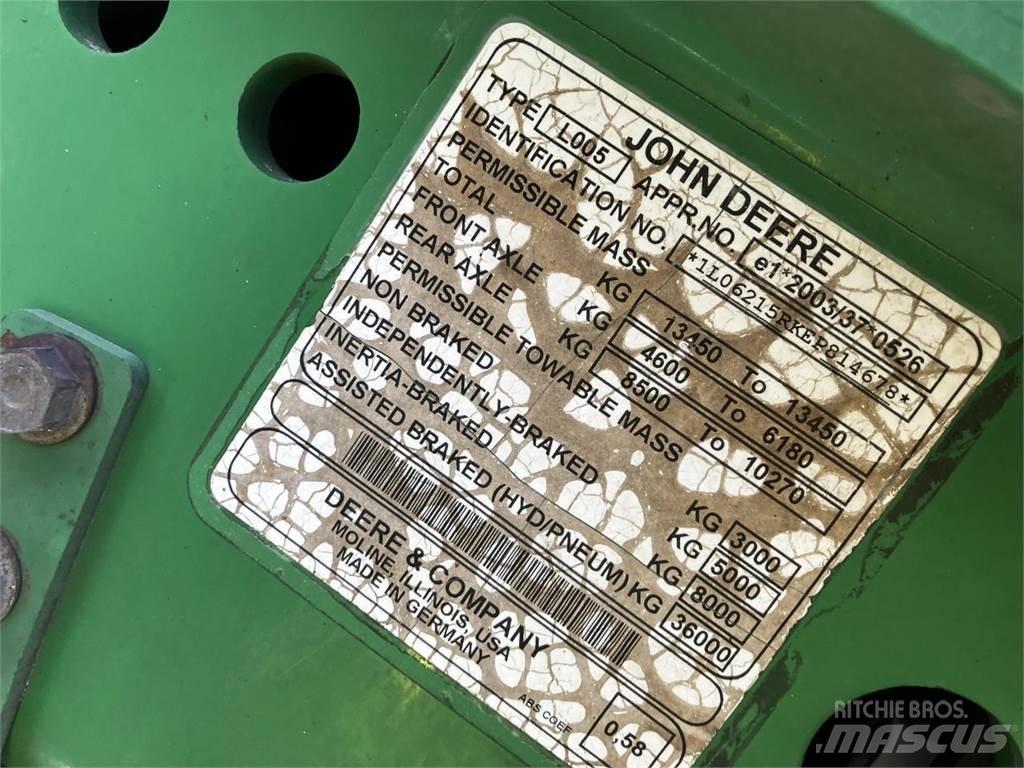 John Deere 6215R 트랙터