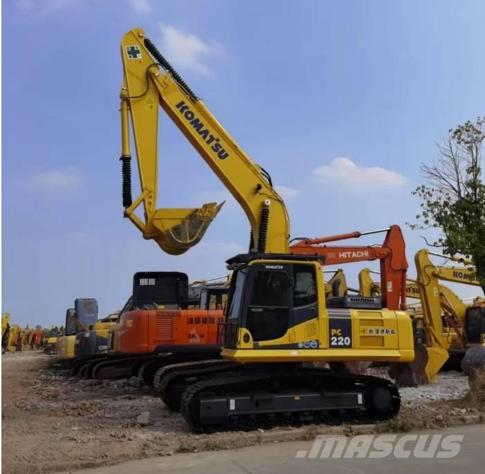 Komatsu PC220-8 대형 굴삭기 29톤 이상