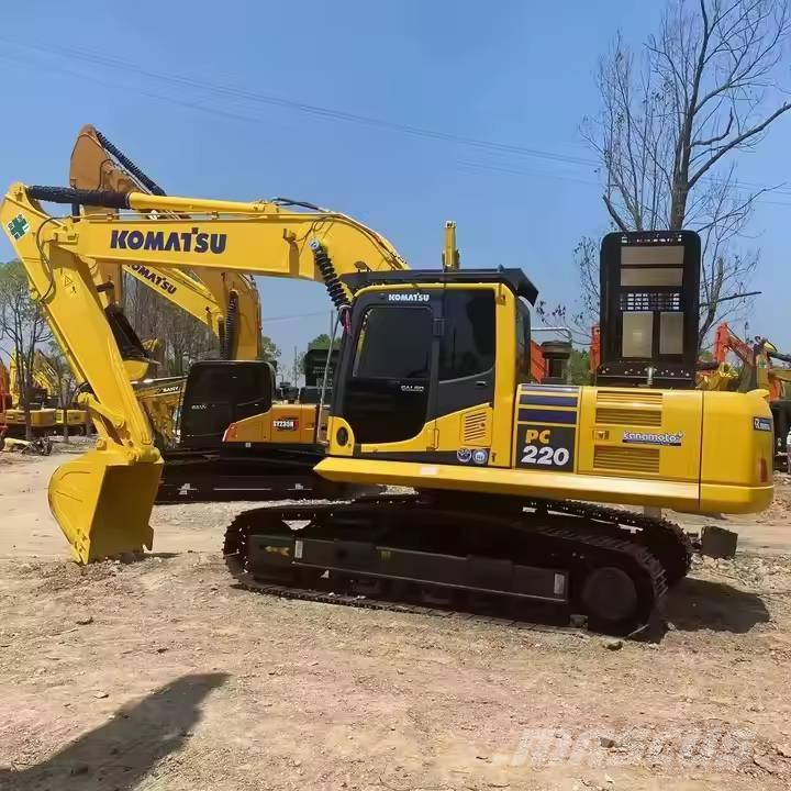 Komatsu PC220-8 대형 굴삭기 29톤 이상