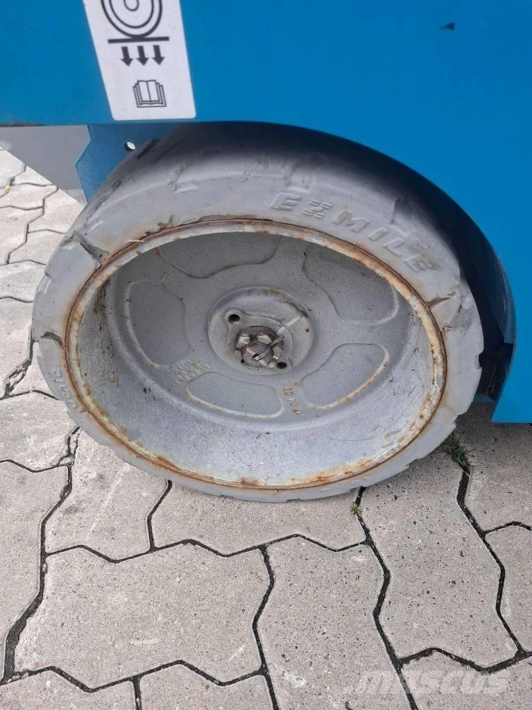 Genie GS 4047 가위형 리프트