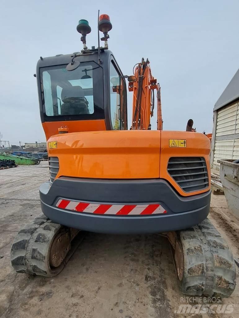 Doosan DX 85 R-3 중형굴삭기 7톤-28톤