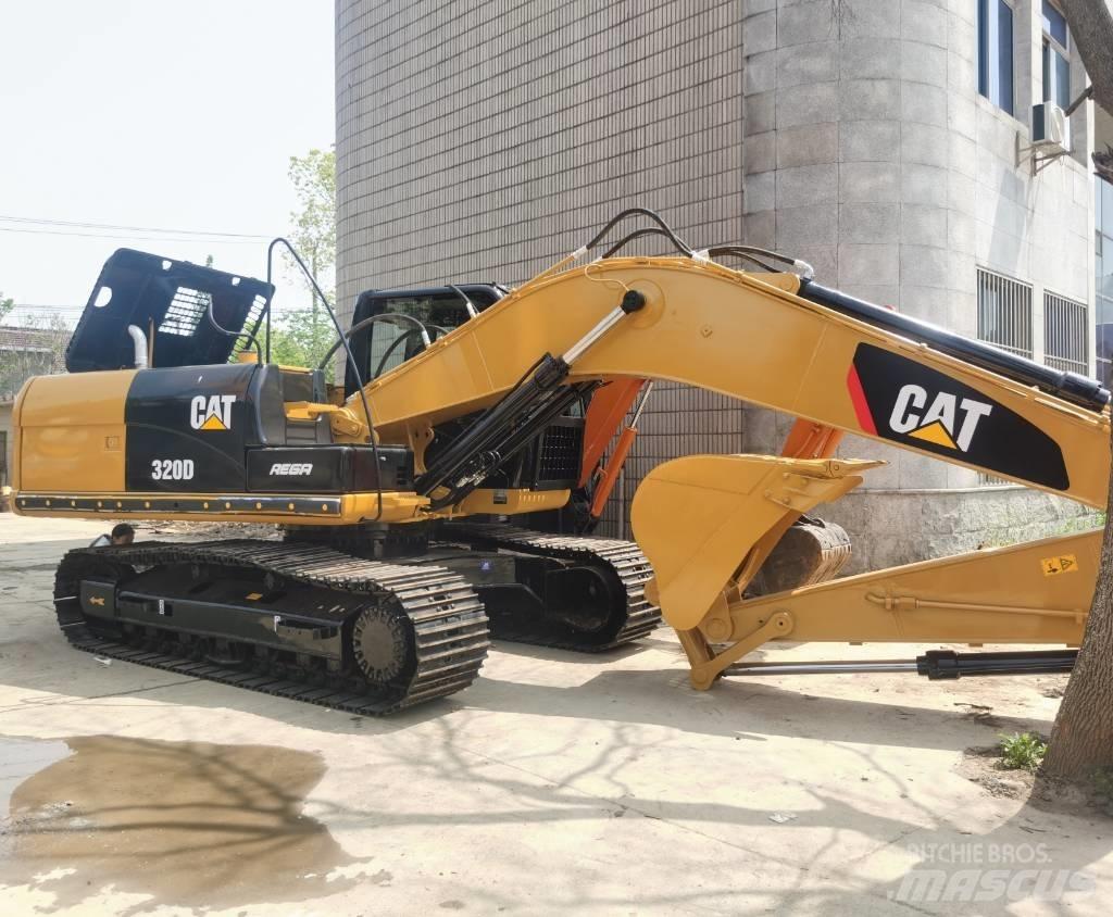 CAT 320 D 대형 굴삭기 29톤 이상