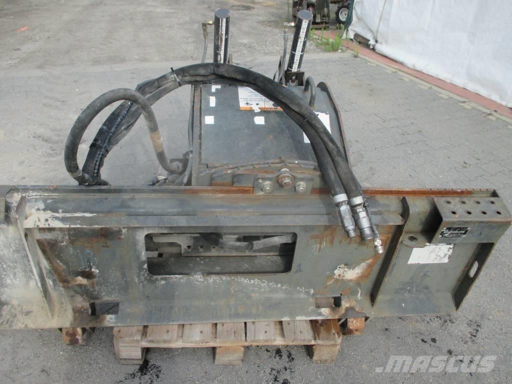 Bobcat 18 PLA 스크레이퍼