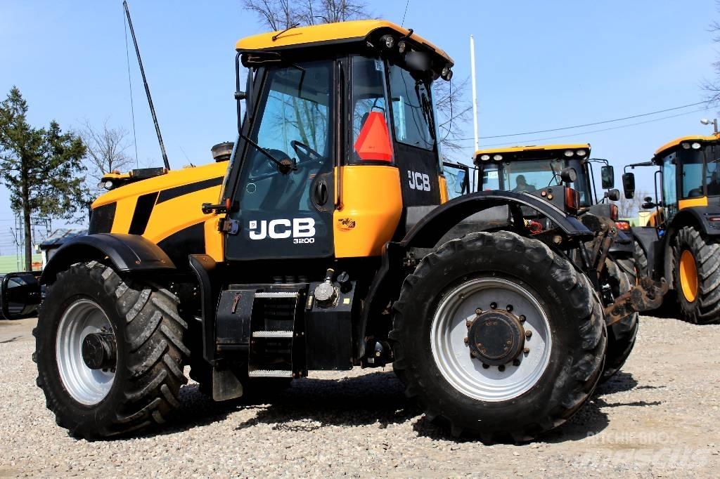 JCB Fastrac 3200 트랙터