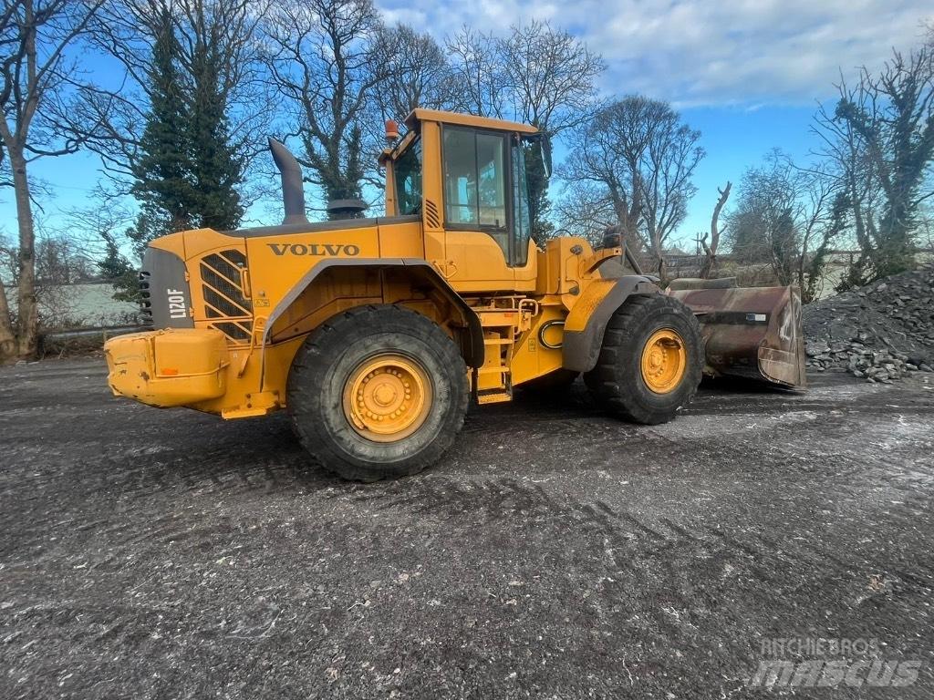 Volvo L 120 F  휠로우더