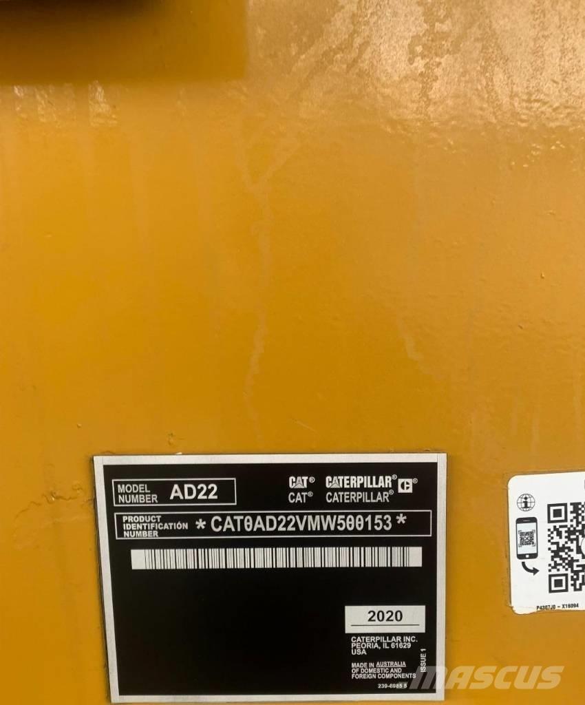 CAT AD 22 덤프 트럭