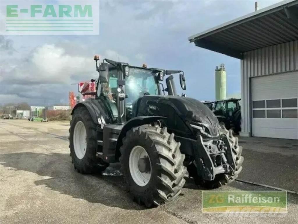 Valtra q245 트랙터