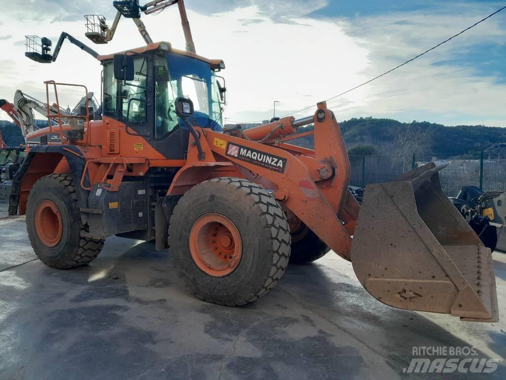 Doosan DL 300  휠로우더
