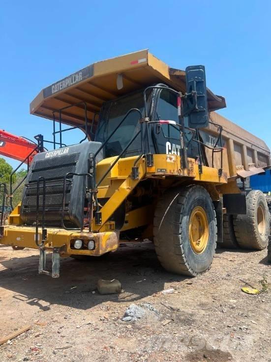CAT 773 E 초대형 덤프 트럭