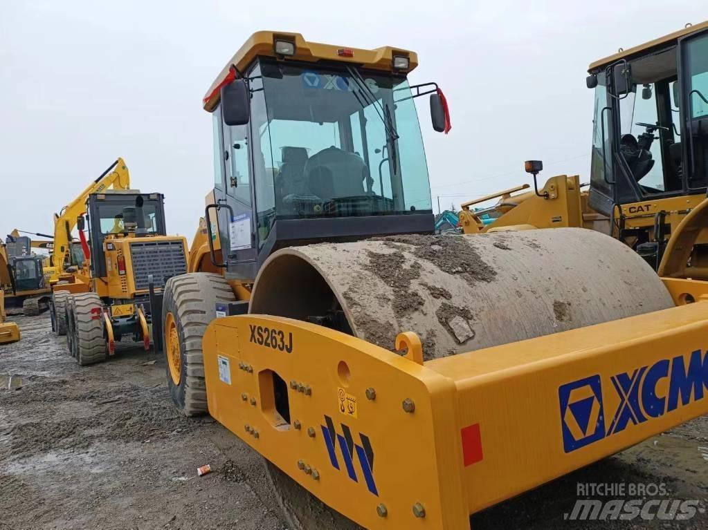 XCMG XC263J 싱글 드럼 롤러