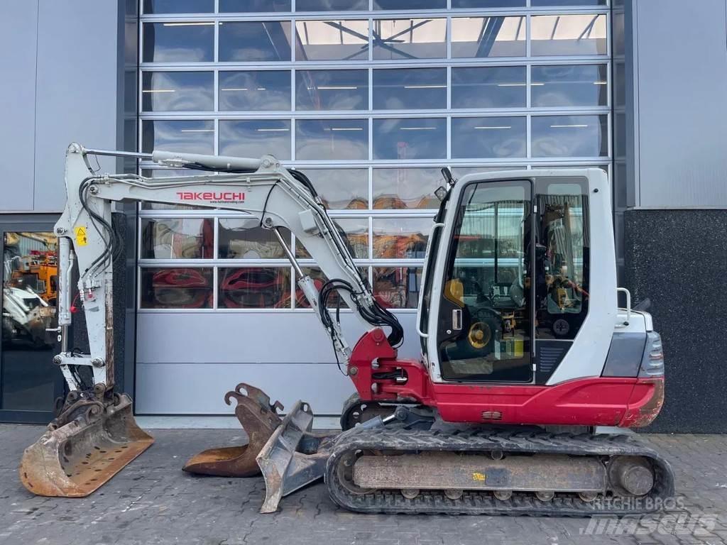 Takeuchi TB250 소형 굴삭기 7톤 미만