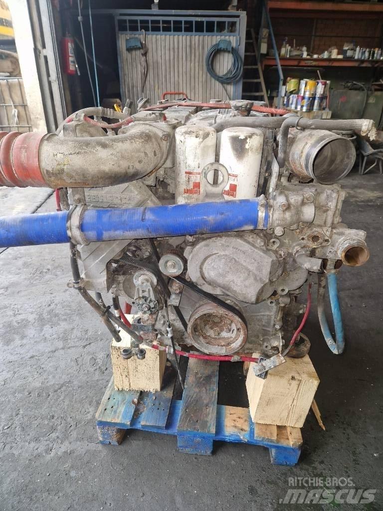 Liebherr D934S A4 엔진