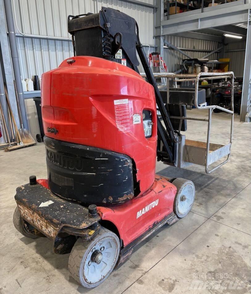 Manitou 100 VJR 인원/화물 앨리베이터