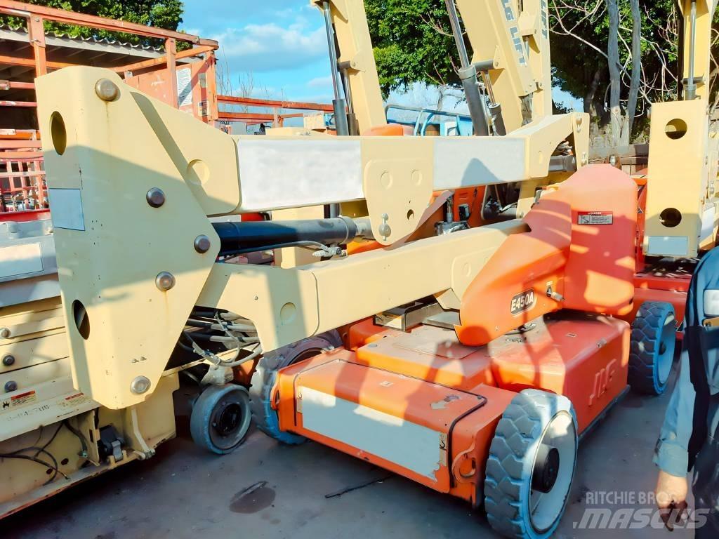 JLG E 450 A 관절형 전동이동 리프트
