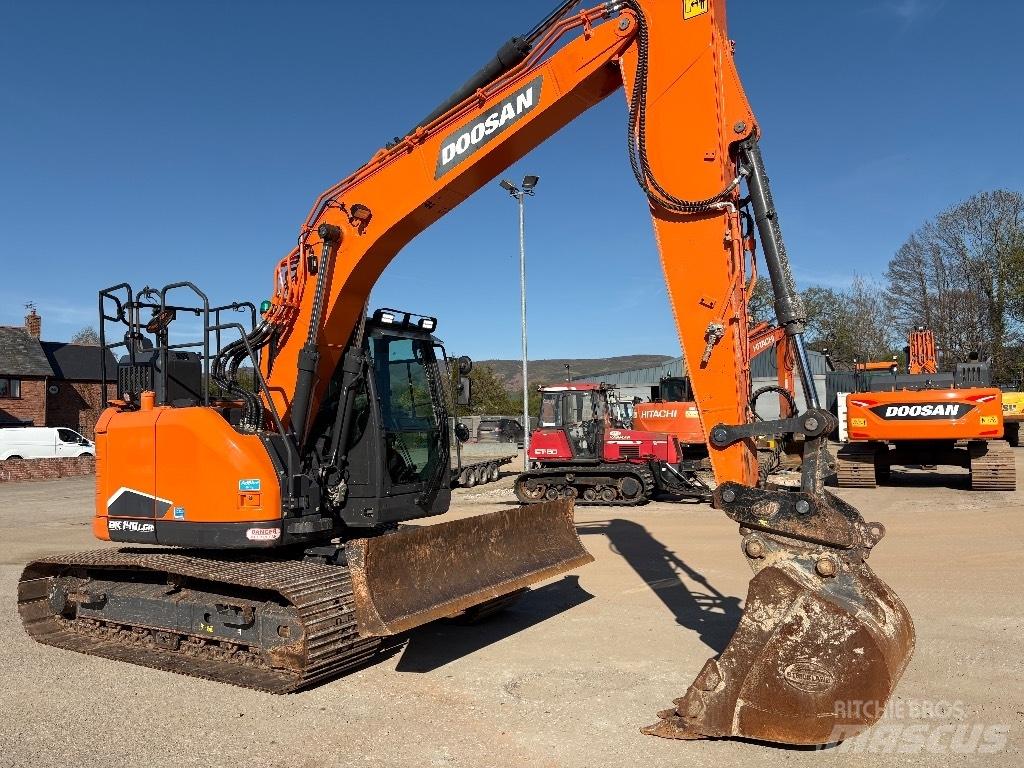 Doosan DX140LCR-7 대형 굴삭기 29톤 이상
