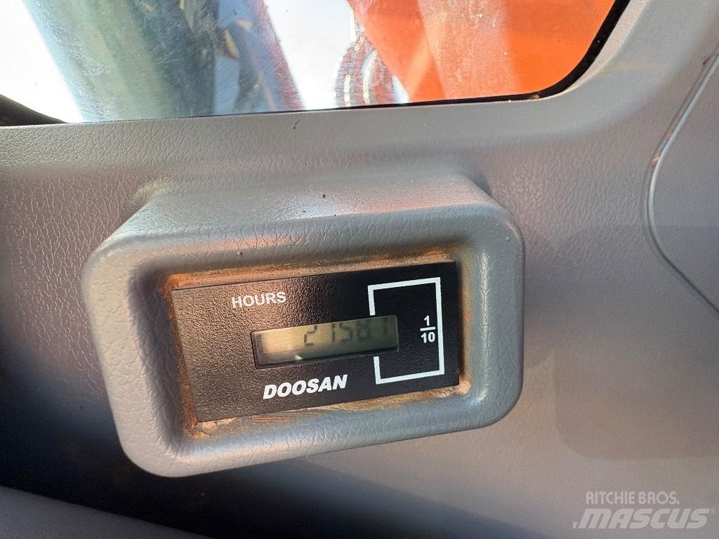 Doosan DX140LCR-7 대형 굴삭기 29톤 이상