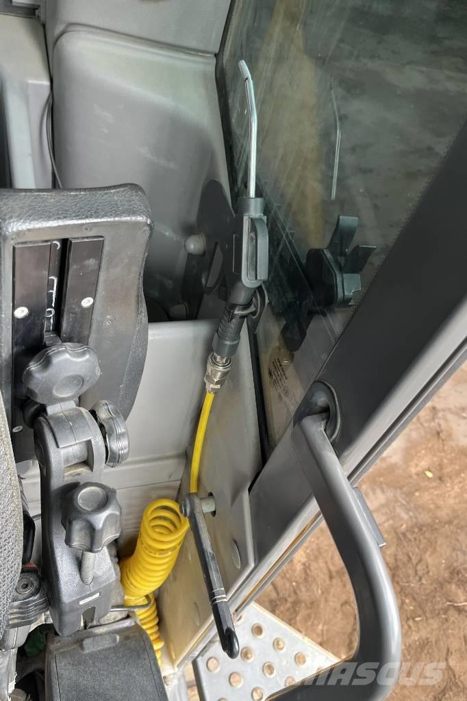 Volvo EC 300 EL 대형 굴삭기 29톤 이상