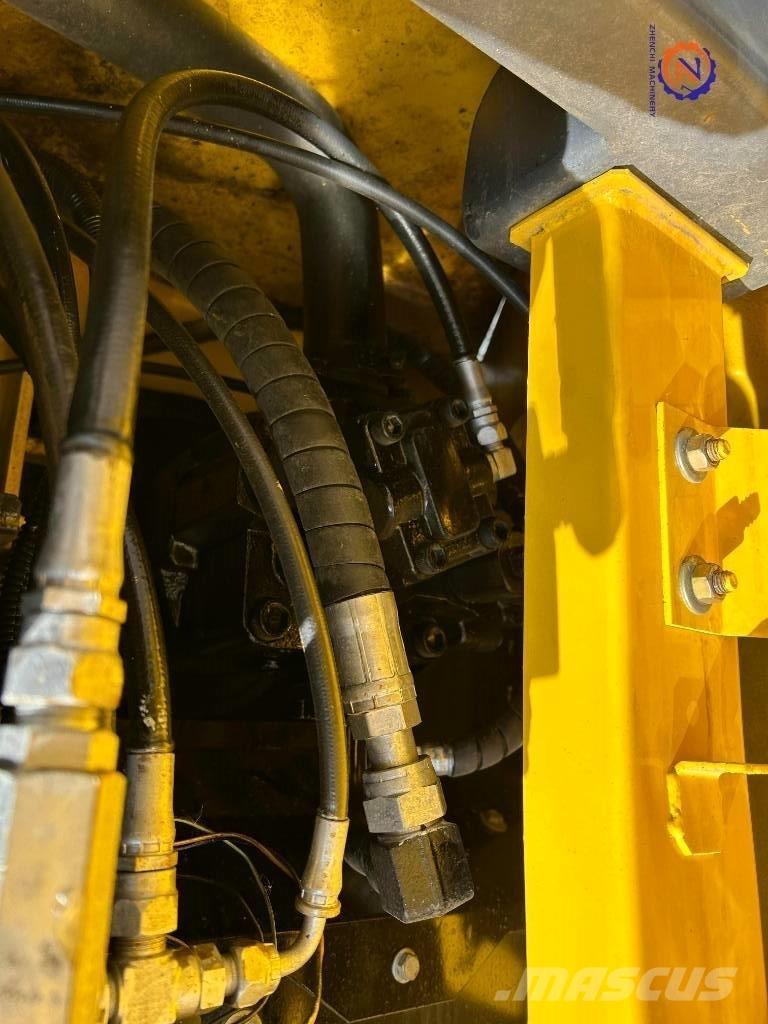 Kobelco SK 75 중형굴삭기 7톤-28톤