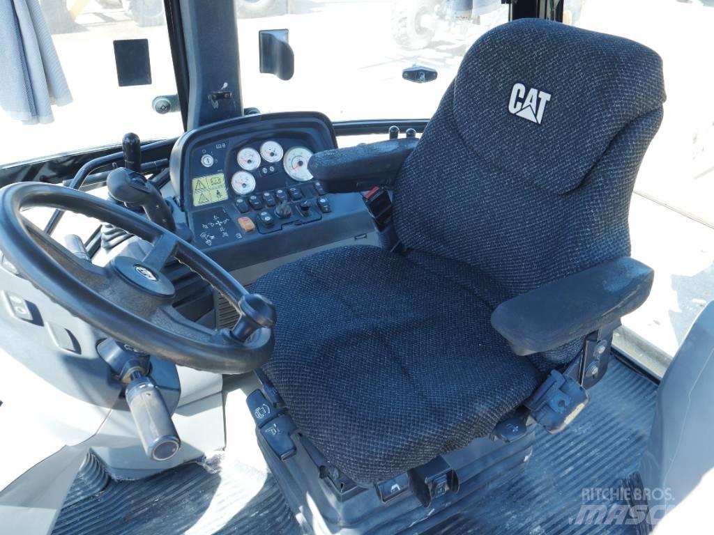 CAT 442 E 백호로더