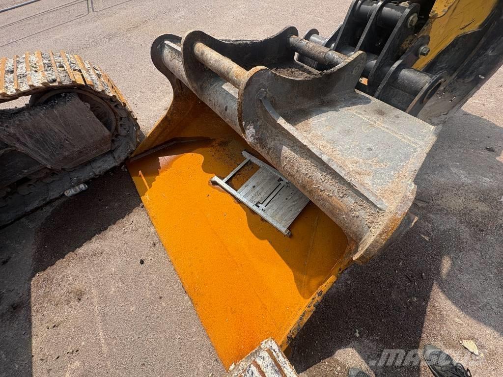 Volvo ECR 235 EL 대형 굴삭기 29톤 이상
